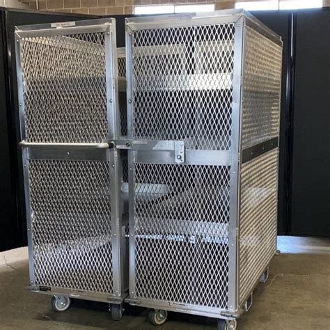 Interlocking Cage Carts: Smart Transport & Storage