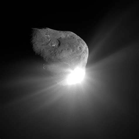 NASA Slammed a Probe Into a Comet 10 Years Ago Today | Space