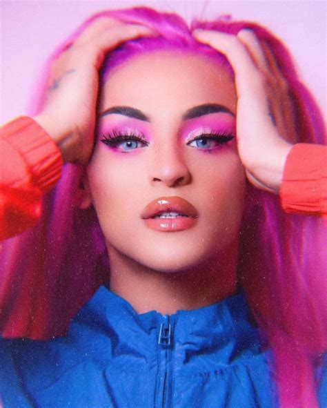 Pabllo Vittar 🔊 on Instagram: “// barbie issues 💕💖💞💗💓💗🍉💗🌸🎀🐽🍰🍉👛🍒🍦🏄‍♀️💋🎟🎀🐽🧁👛🌞💕☀️🎟🐽💗🔥🎀☀️ # ...