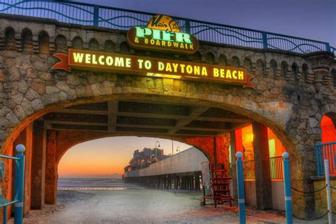 Guide to Daytona Beach Vacations