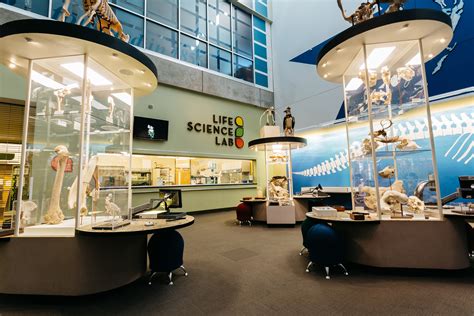 Life Science Lab – Saint Louis Science Center