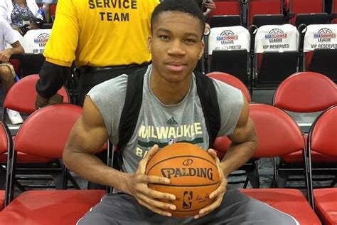 Has 'Greek Freak' Giannis Antetokounmpo Packed on Major Muscle in NBA ...