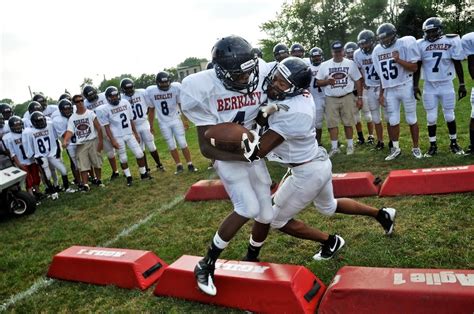 Andrew Potter Photo Blog: Berkeley High School Football Practice