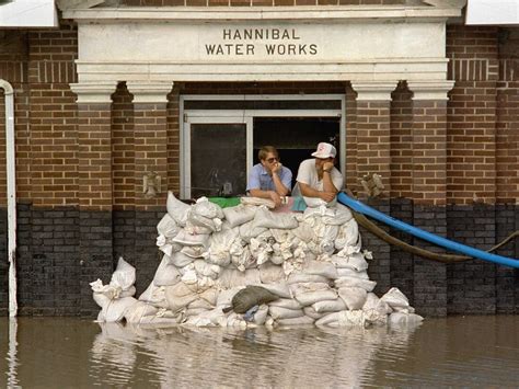 Levees Make Mississippi River Floods Worse, But We Keep Building Them : NPR