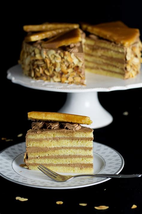 Dobos Torte - Hungarian Layer Cake Recipe