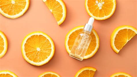 Vitamin C Serum: Best Products, Benefits, Side Effects, How to Use