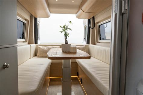 Noovo Plus: Modern Camper Van With a Super High Interior Ceiling