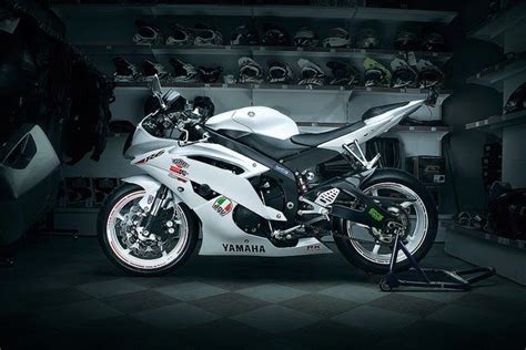 Yamaha r6 white | Motos deportivas, Motos carretera, Motos