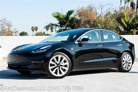 Lease a Tesla With No Commitment in Los Angeles, CA