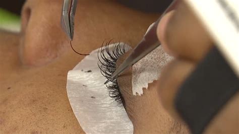 Doctors warn people of lice growth on eyelashes | KOKH