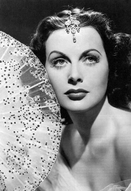 GRUPO LI PO: Hedy Lamarr: La mujer más bella del mundo y la creadora del salto de frecuencia