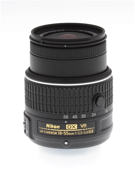 Nikon 18-55mm f/3.5-5.6G VR II DX AF-S Nikkor Review