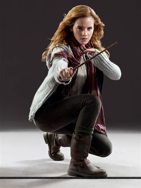 New promotional pictures of Emma Watson for Harry Potter and the Deathly Hallows part 1 ...