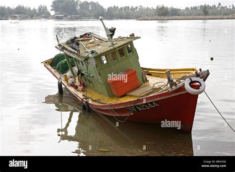 Traditional fishing boat, Kuala Terengganu, Malaysia Stock Photo - Alamy