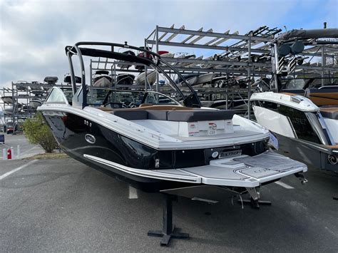 New 2023 Cobalt CS23 Surf, 98105 Seattle - Boat Trader