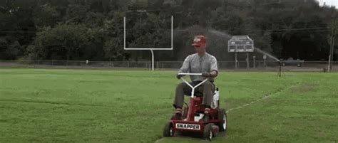 Forest Gump Mowing GIF - ForestGump Mowing Relaxation - Discover ...