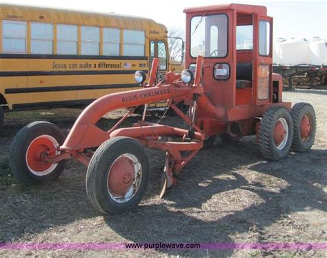 image for item E2609 1952 Allis Chalmers D motor grader-https://www.purplewave.com/auction ...