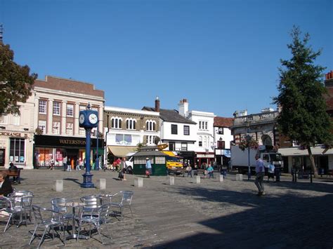 Market Place, Hitchin © John Lucas cc-by-sa/2.0 :: Geograph Britain and Ireland