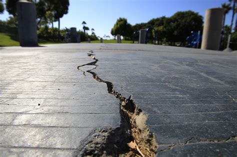 Earthquake on the beach: Scientists think a 7.4 temblor could reach ...