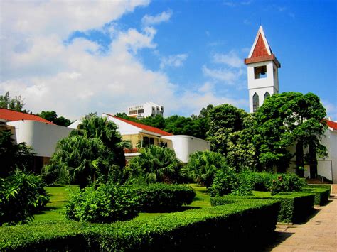 Shekou International School: Media