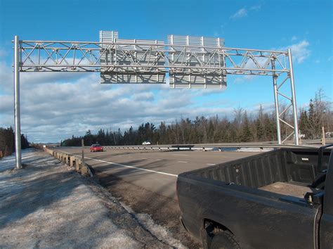 Overhead Highway Sign Structure - McSheffery Industries Ltd.