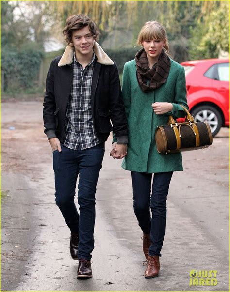 Fans Are Convinced Harry Styles Wrote Song About Taylor Swift: Photo ...