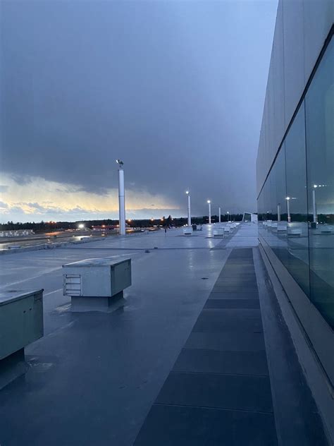 MANCHESTER BOSTON REGIONAL AIRPORT - 95 Photos & 241 Reviews - 1 Airport Rd, Manchester, New ...