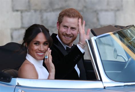 What Meghan Markle's First Wedding Dress Looked Like When Marrying Trevor Engelson - Newsweek