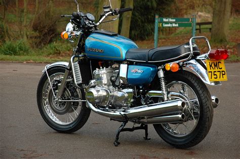 Restored Suzuki GT750 - 1975 Photographs at Classic Bikes Restored ...