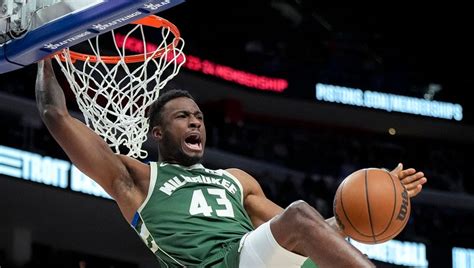 Bucks re-sign Thanasis Antetokounmpo | FOX6 Milwaukee