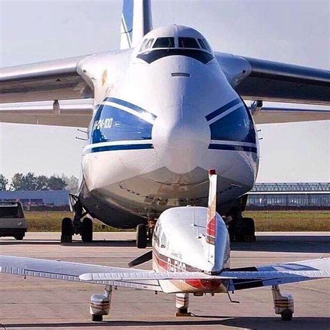 Big versus small... Think of a text that the Antonov AN-124 says to the little one! :) pic by ...