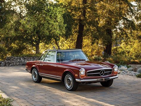 1970 Mercedes-Benz 280 SL 'Pagoda' | Monterey 2018 | RM Sotheby's