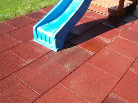 Safe flooring for children outdoor playground - Flooring magazine