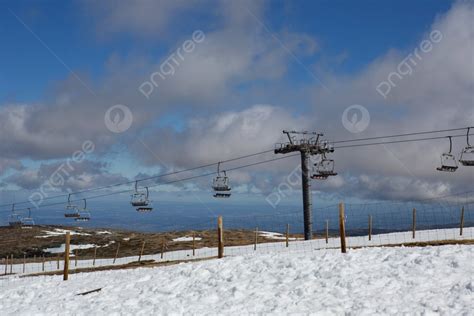 The Mountain Ski Resort In Serra Da Estrela Serra Da Estrela Is The ...