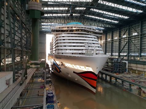 Why More LNG-Powered Cruise Ships Are Being Built