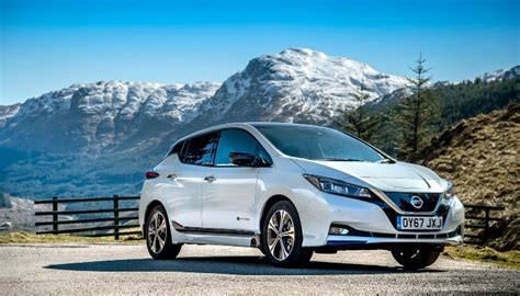 Used Nissan LEAF for Sale at Stoneacre | Nissan LEAF Deals