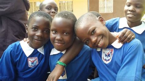 Provide school uniforms to 100 pupils in Uganda - GlobalGiving