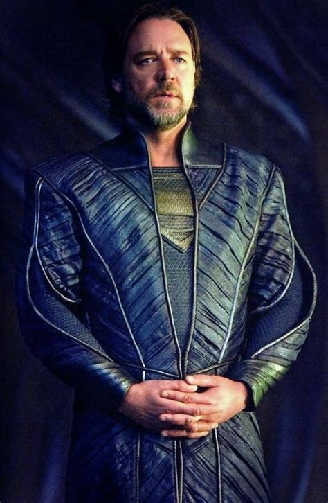 Russell Crowe as Jor-El in Man of Steel | Man of steel, Russell crowe, Superman