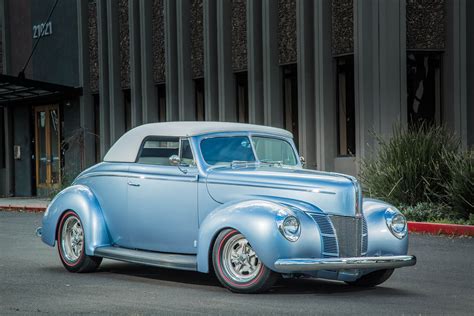 1940 Ford Convertible is Treated to Mild-custom Style