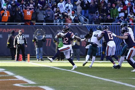 Watch: David Montgomery Gives Bears 6-3 Lead - Bears Insider