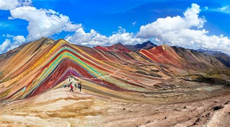 Geography in Spanish: 137 Lovely Landforms to Ridge the Gap