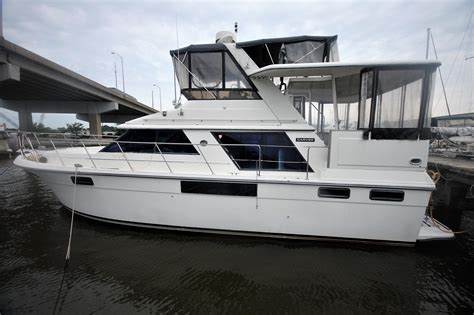 1987 Carver 42 Motor Yacht Power Boat For Sale - www.yachtworld.com