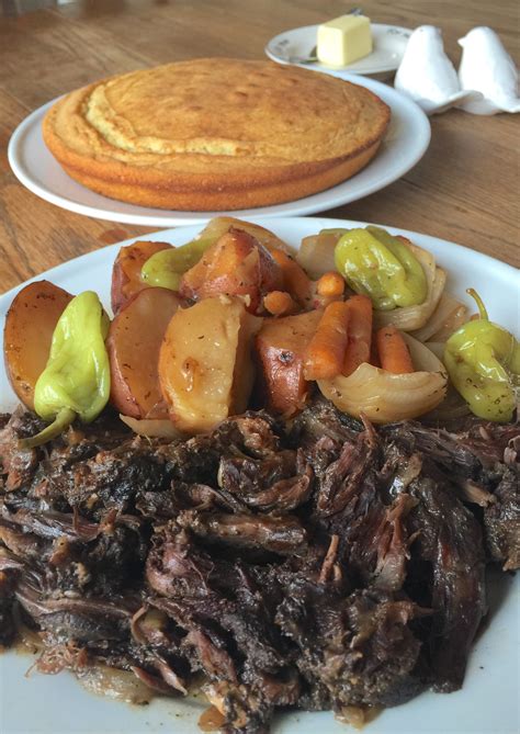 [Homemade] Braised venison shank and vegetables with cast iron ...