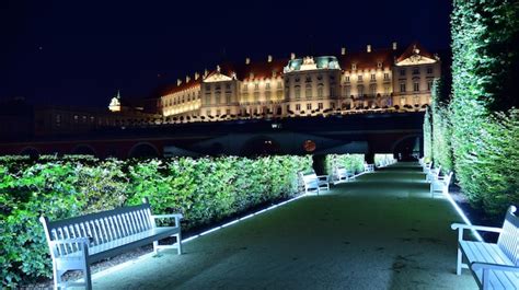 Premium Photo | Warsaw poland 26 august 2019 castle gardens a garden adjacent to the royal castle