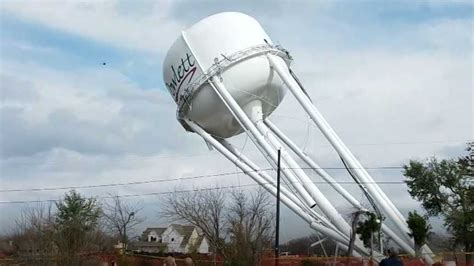 Dallas-area water tower damaged in tornado demolished