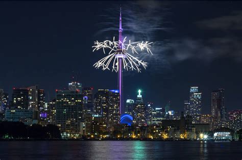 Fireworks Toronto New Years Eve / NEW YEARS EVE at Swan Dive - cteng-turtle