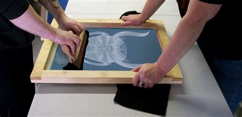 Low Budget Screen Printing: A Newbies' Guide - Go Media™ · Creativity ...