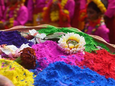 Celebrate Holi in Vrindavan - UltraNewsTV