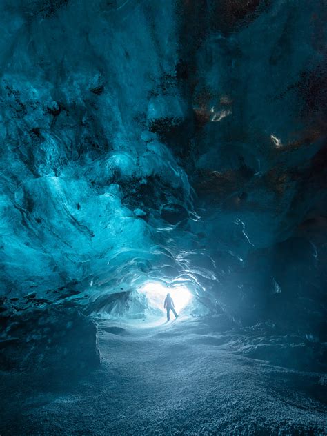 Guide to Ice Caves and How to Photograph Them