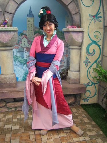 Mulan at Disney Princess Fantasy Faire | Loren Javier | Flickr